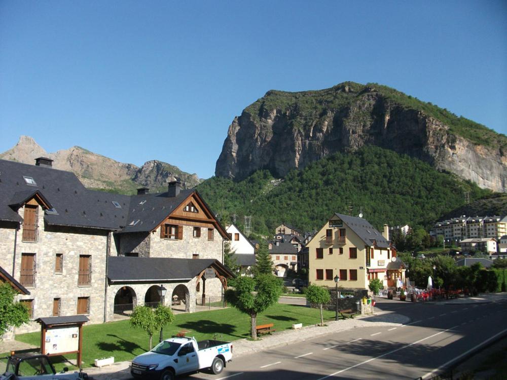 Alojamiento Escarrilla Pirineos Exterior photo